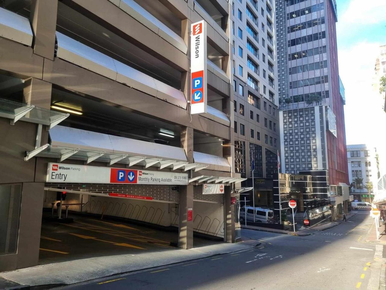 A City Stay Holiday On Queen Street オークランド エクステリア 写真